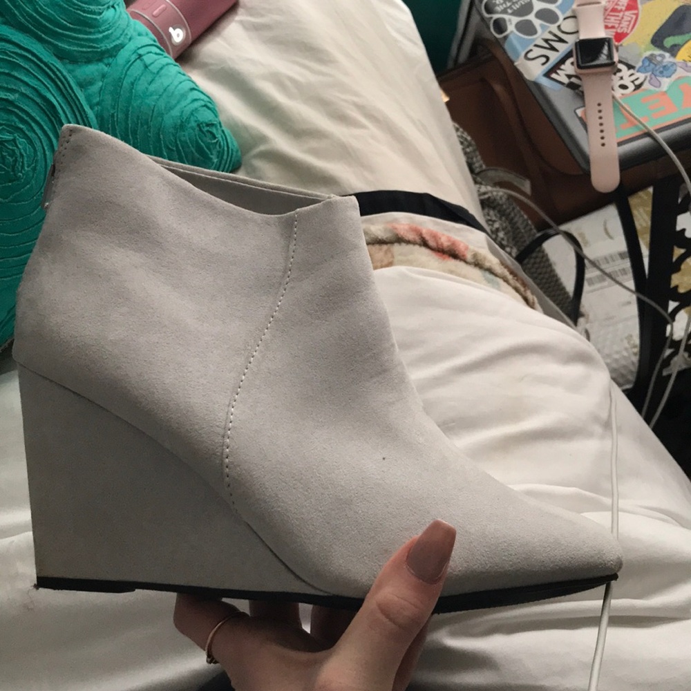 j crew grey wedges